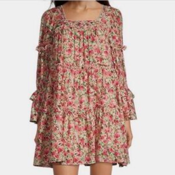 Moon River Dresses & Skirts - Moon River Baby Doll tiered mini dress